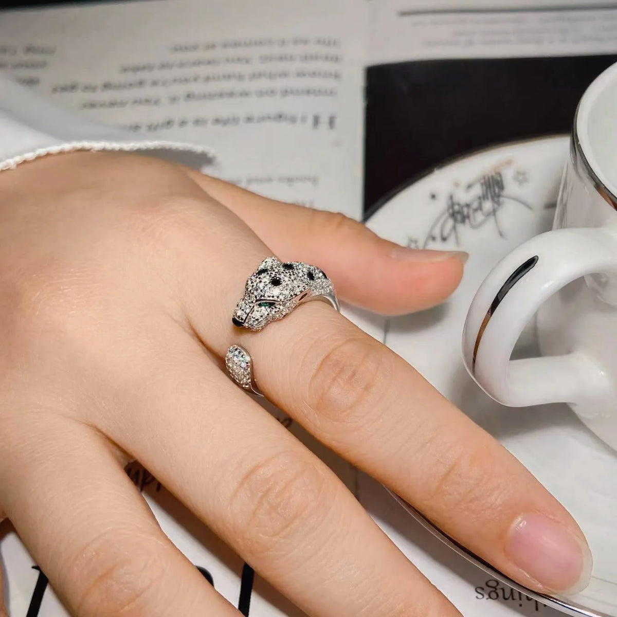 Green Eyed Leopard Head Ring