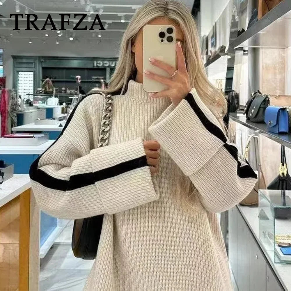 Stripe Hemmed Turtleneck